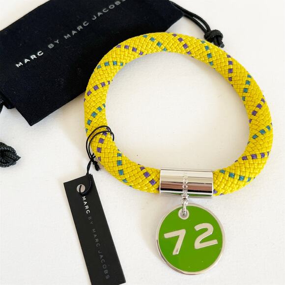 MARC JACOBS Chunky Rope Bangle Bracelet with Charm NWT - Picture 3 of 8